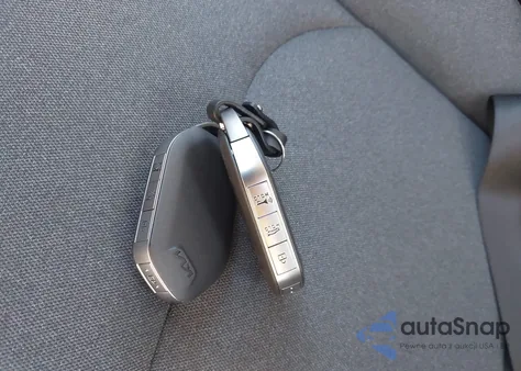 2025 Kia K4 Lxs из США, поврежденный, VIN 3KPFT4DE7SE029942